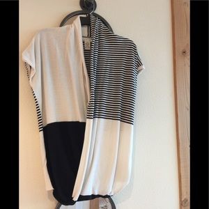 Max Studio Black/Ivory Vest